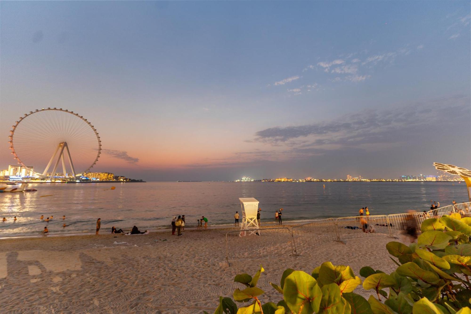 Jumeirah Beach Residents, Free Parking Dubai Buitenkant foto